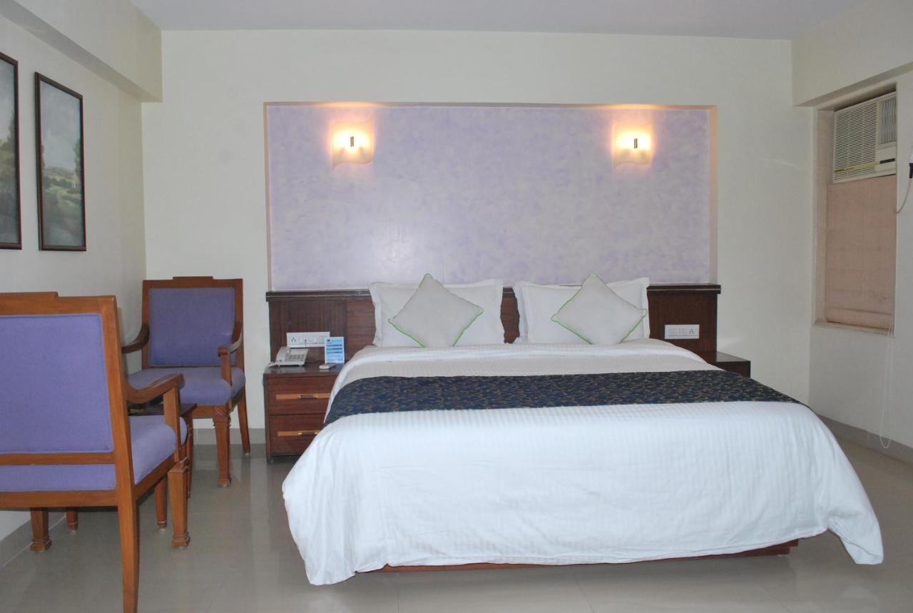Hotel Abigail Regency Shirdi Luaran gambar