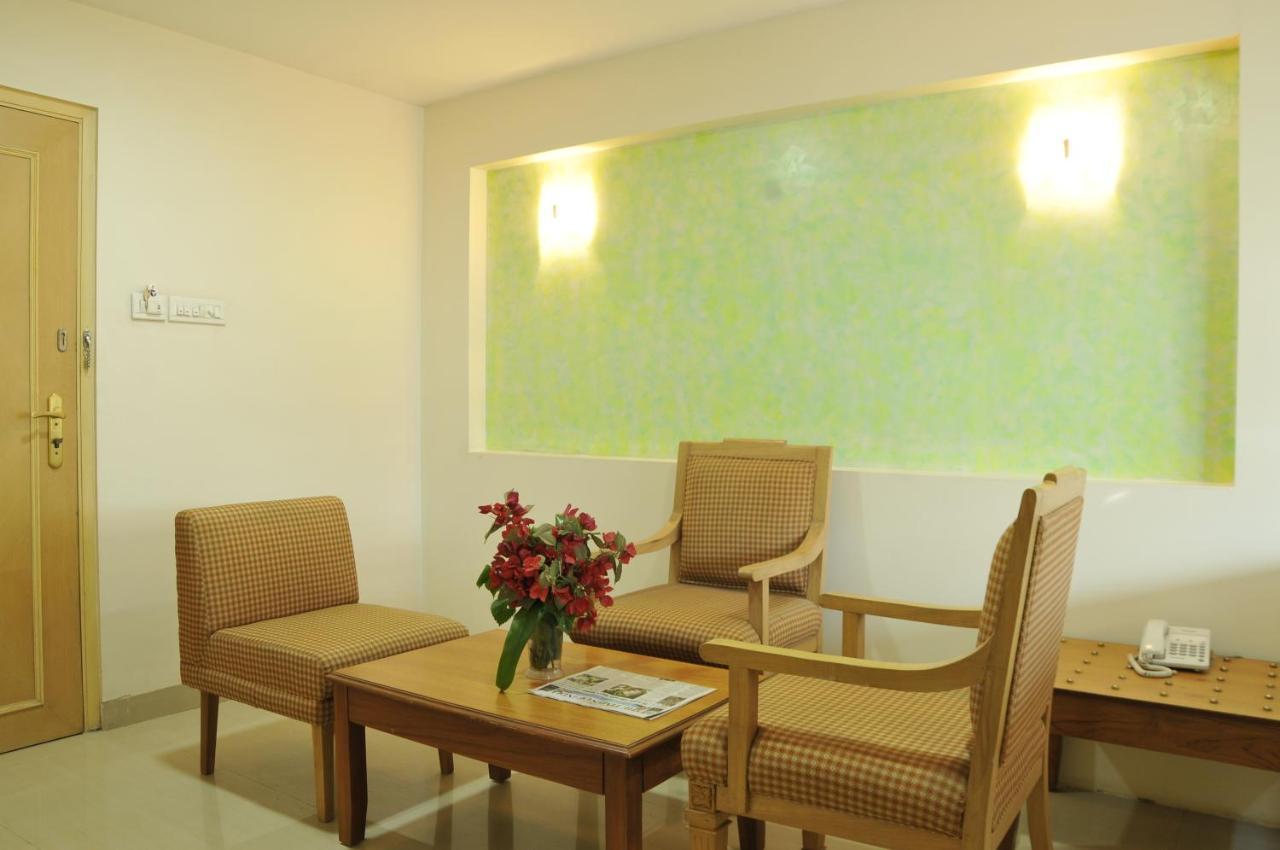 Hotel Abigail Regency Shirdi Luaran gambar