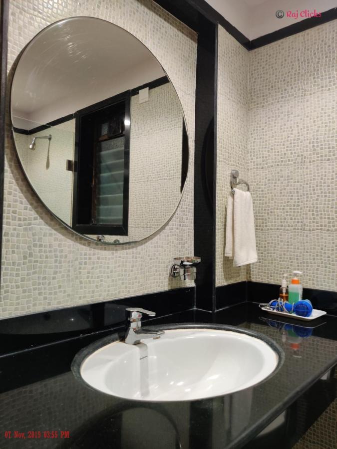 Hotel Abigail Regency Shirdi Luaran gambar