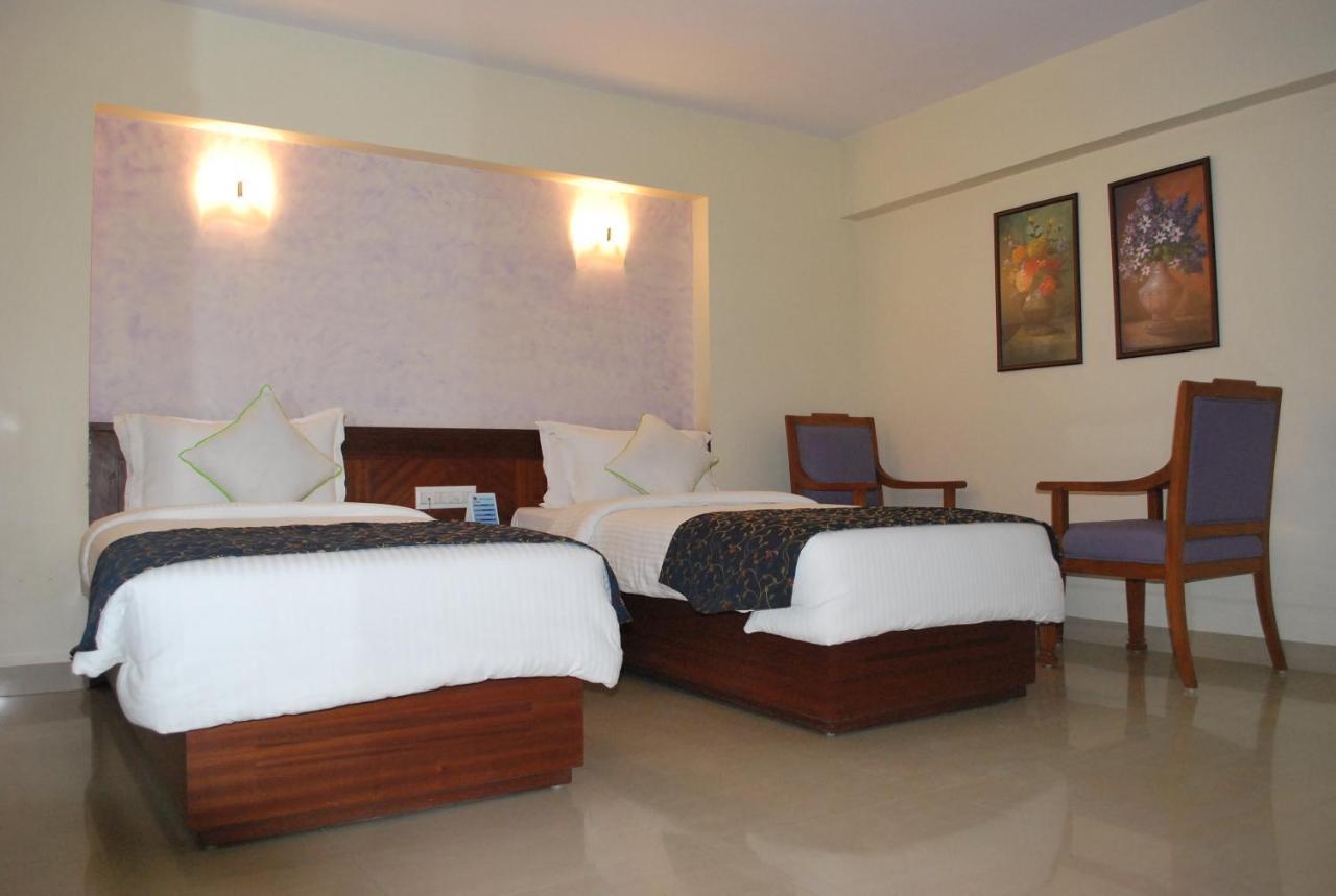 Hotel Abigail Regency Shirdi Luaran gambar