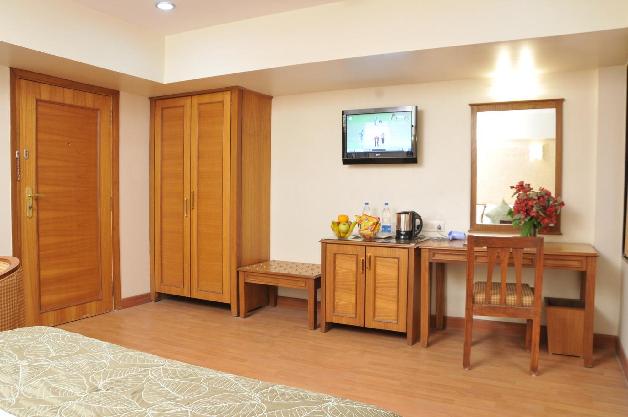 Hotel Abigail Regency Shirdi Luaran gambar